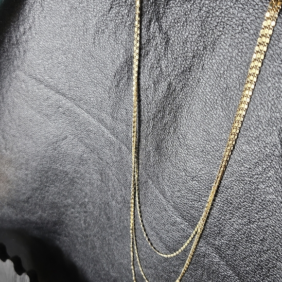 🪷Beautiful 40" Gold Tile Chain - Picture 5 of 9